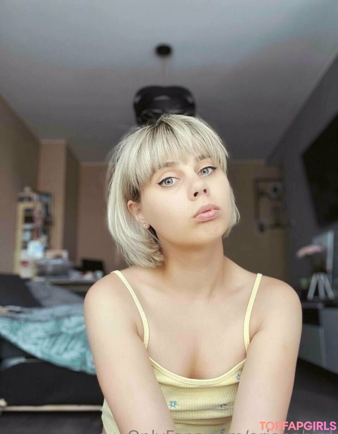 Foto desnuda filtrada de OnlyFans de Arianabird #21 Foto desnuda filtrada de OnlyFans de Arianabird #21