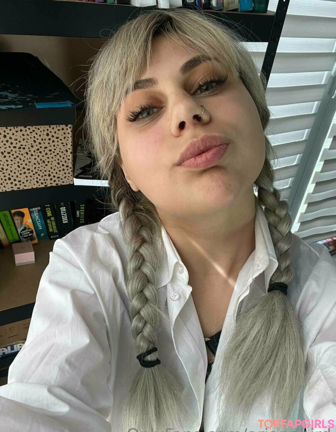 Foto desnuda filtrada de OnlyFans de Arianabird #71 Foto desnuda filtrada de OnlyFans de Arianabird #71