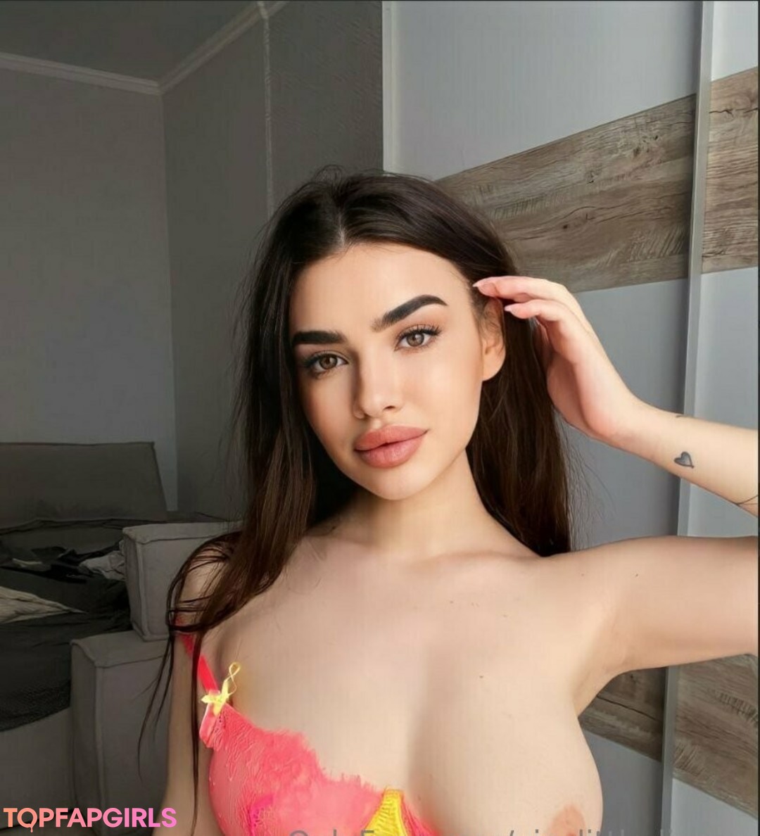 Foto desnuda filtrada de OnlyFans de Viplittledisnay #118 Foto desnuda filtrada de OnlyFans de Viplittledisnay #118