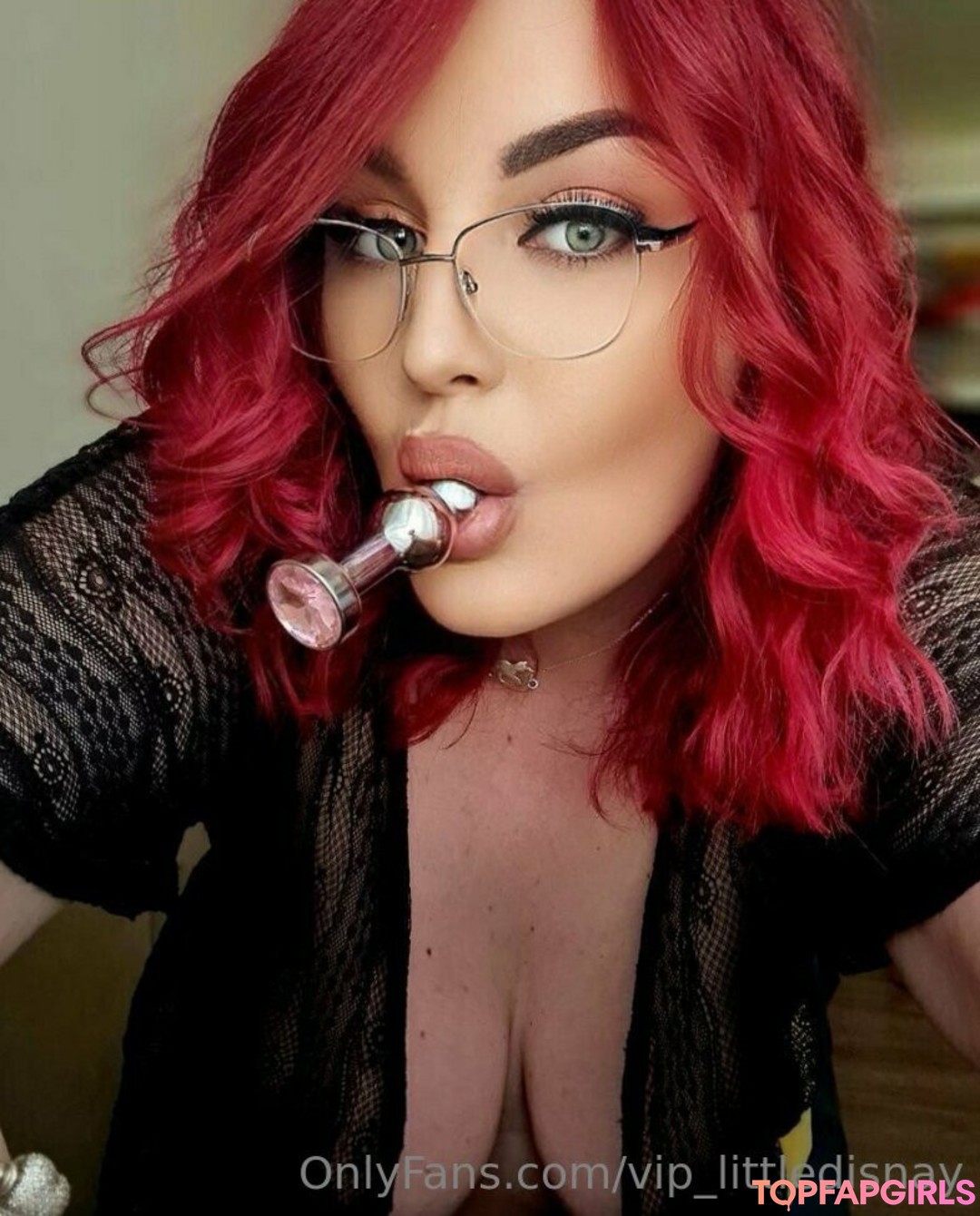 Foto desnuda filtrada de OnlyFans de Viplittledisnay #135 Foto desnuda filtrada de OnlyFans de Viplittledisnay #135