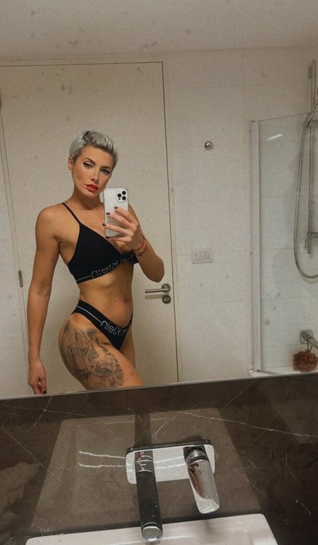 Tamara Bella