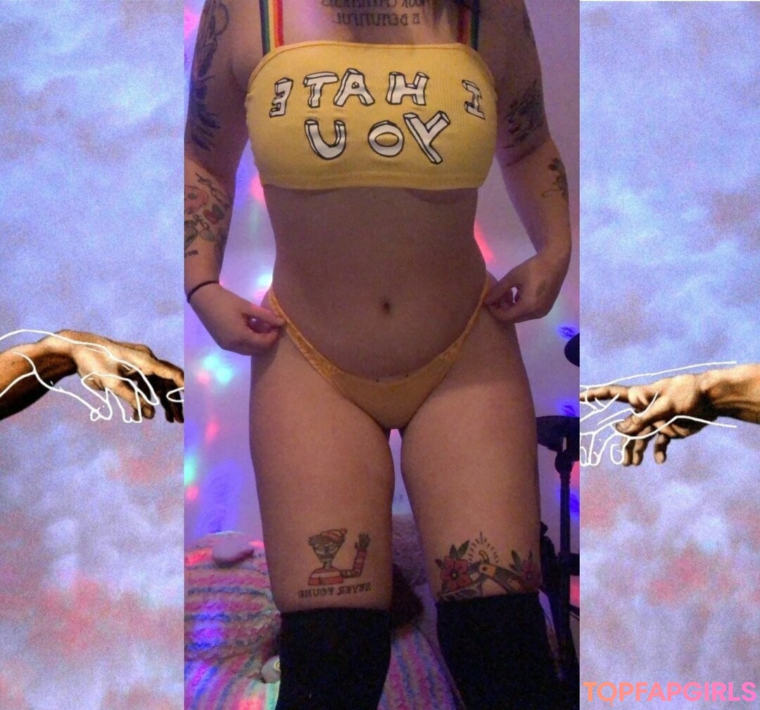 Foto desnuda filtrada de OnlyFans de Doingpeachy #15 Foto desnuda filtrada de OnlyFans de Doingpeachy #15