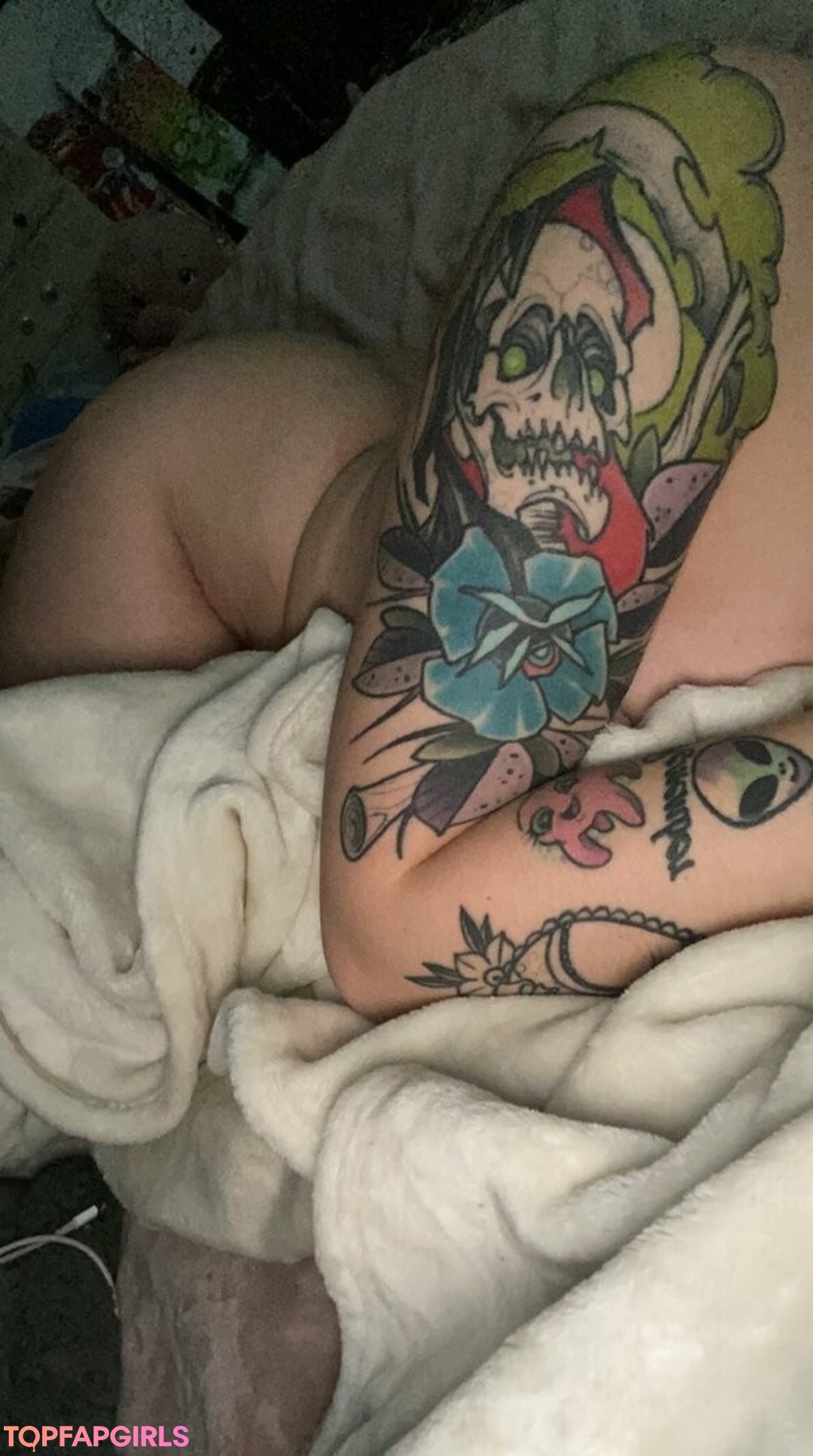 Foto desnuda filtrada de OnlyFans de Doingpeachy #3 Foto desnuda filtrada de OnlyFans de Doingpeachy #3