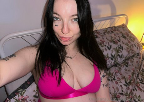 Foto desnuda filtrada de OnlyFans de Xxxgothdollxxx