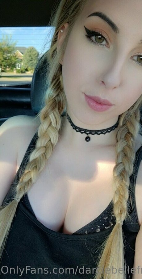 Foto desnuda filtrada de OnlyFans de Darciebellefree