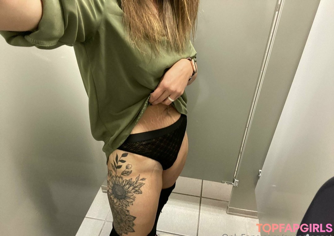 Foto desnuda filtrada de OnlyFans de Swingingset #26 Foto desnuda filtrada de OnlyFans de Swingingset #26