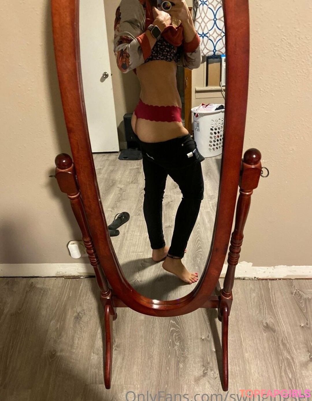 Foto desnuda filtrada de OnlyFans de Swingingset #58 Foto desnuda filtrada de OnlyFans de Swingingset #58