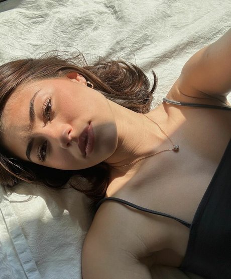 Ava Rose Beaune