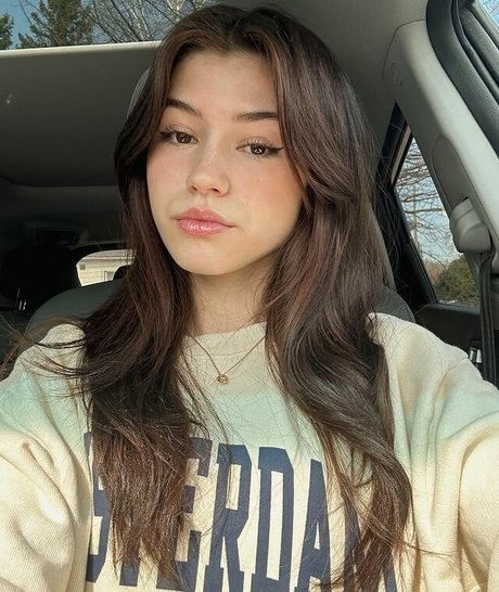 Ava Rose Beaune