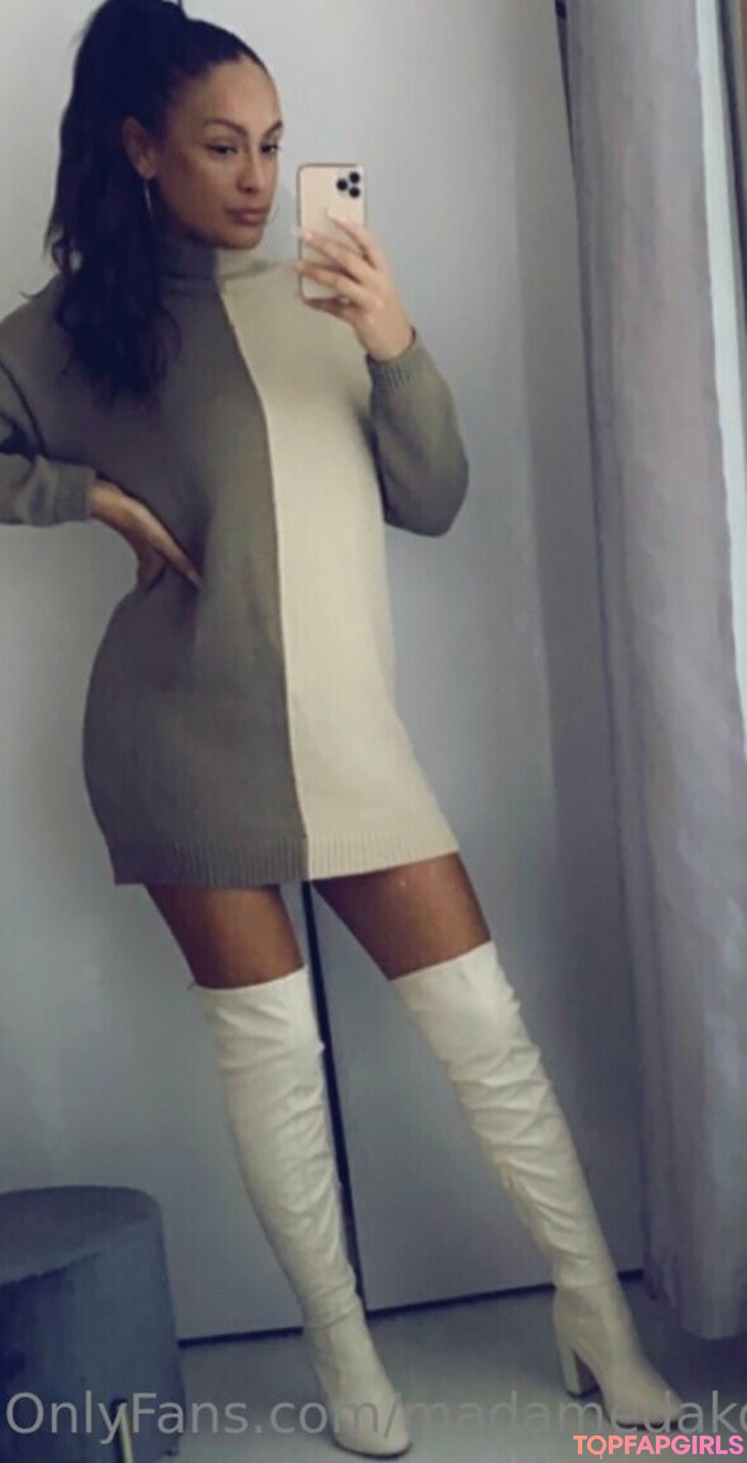 Foto desnuda filtrada de OnlyFans de Madamedakota #78 Foto desnuda filtrada de OnlyFans de Madamedakota #78