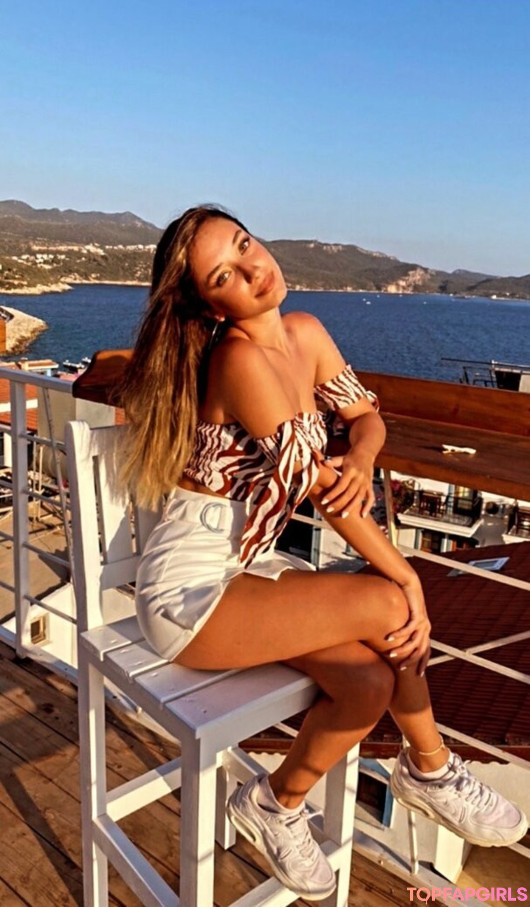 Foto desnuda filtrada de OnlyFans de Iremsukamber #13 Foto desnuda filtrada de OnlyFans de Iremsukamber #13