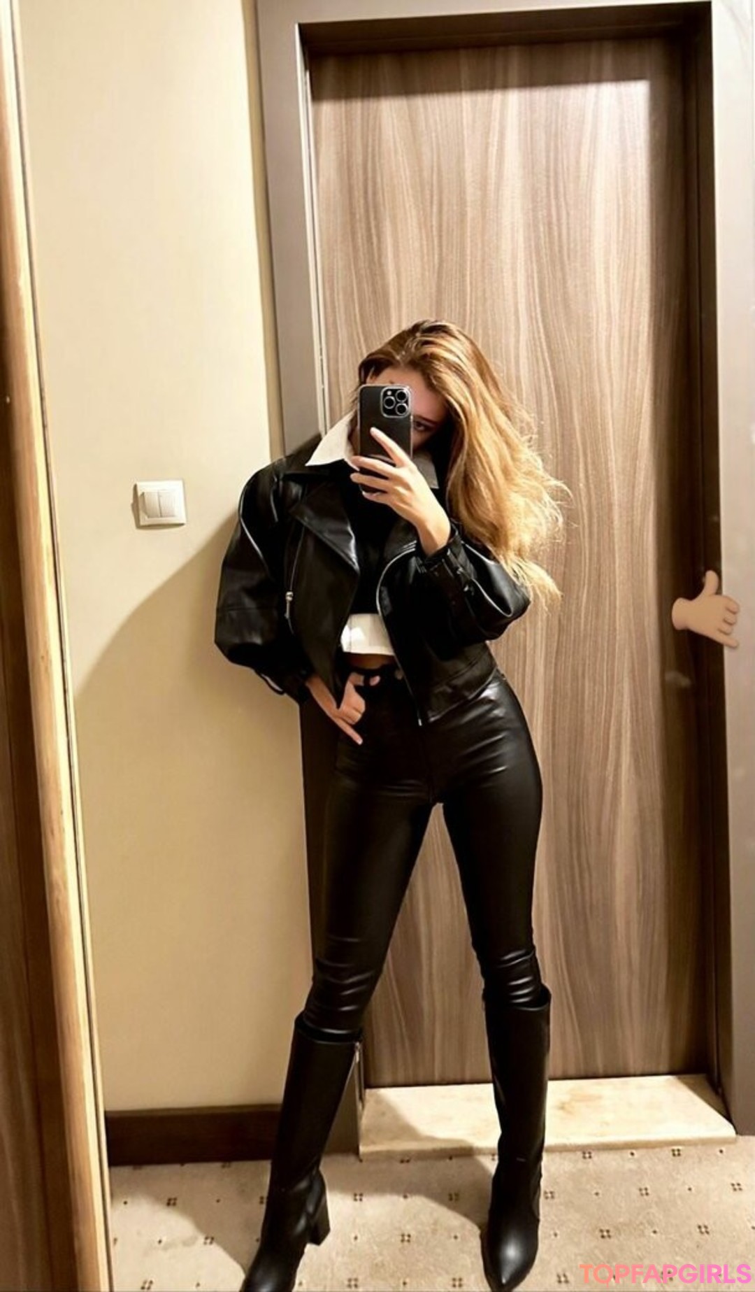 Foto desnuda filtrada de OnlyFans de Iremsukamber #16 Foto desnuda filtrada de OnlyFans de Iremsukamber #16