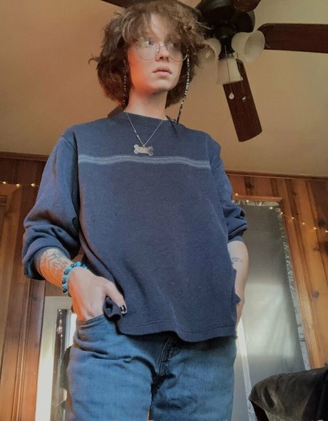 Foto desnuda filtrada de OnlyFans de Jasperlestat2