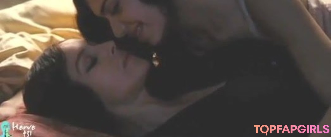 Foto desnuda filtrada de OnlyFans de Monica Bellucci #1 Foto desnuda filtrada de OnlyFans de Monica Bellucci #1