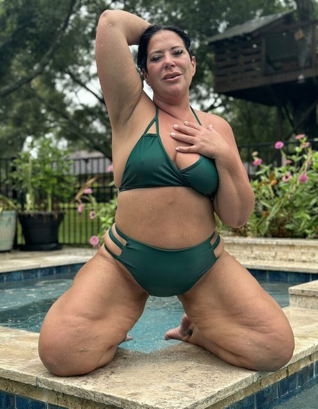Foto desnuda filtrada de OnlyFans de Trista Longakit