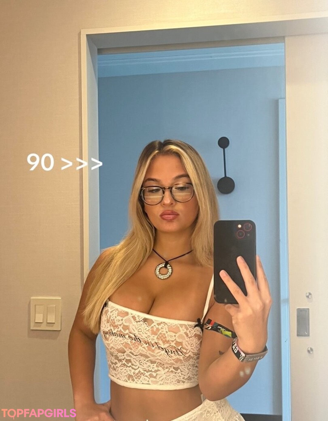 Foto desnuda filtrada de OnlyFans de Claudia Conway #58 Foto desnuda filtrada de OnlyFans de Claudia Conway #58