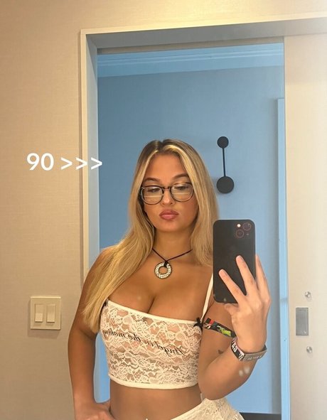 Foto desnuda filtrada de OnlyFans de Claudia Conway