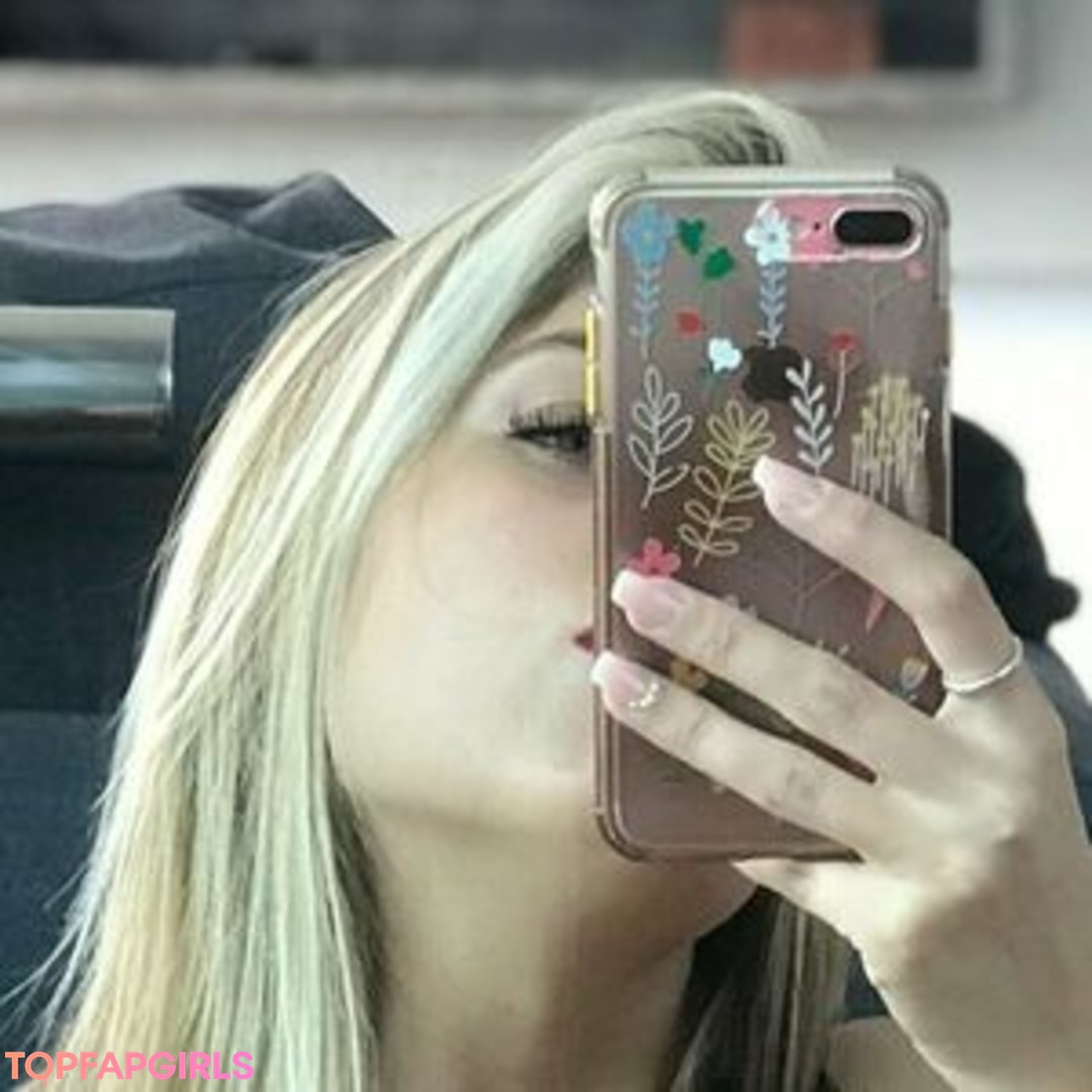 Foto desnuda filtrada de OnlyFans de Anngianine #85 Foto desnuda filtrada de OnlyFans de Anngianine #85