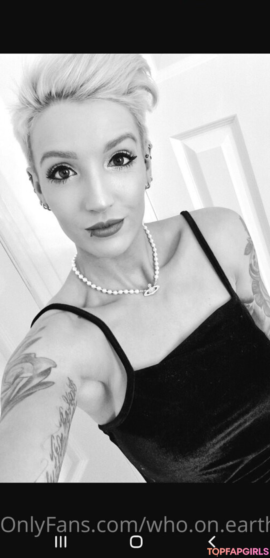 Foto desnuda filtrada de OnlyFans de Whoonearthisanna #17 Foto desnuda filtrada de OnlyFans de Whoonearthisanna #17