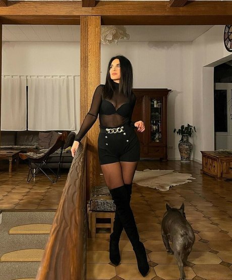 Foto desnuda filtrada de OnlyFans de Senada Kostic
