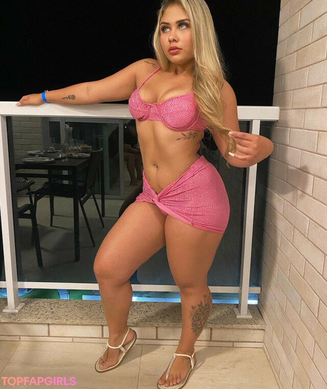 Foto desnuda filtrada de OnlyFans de Ana Caroline #50 Foto desnuda filtrada de OnlyFans de Ana Caroline #50