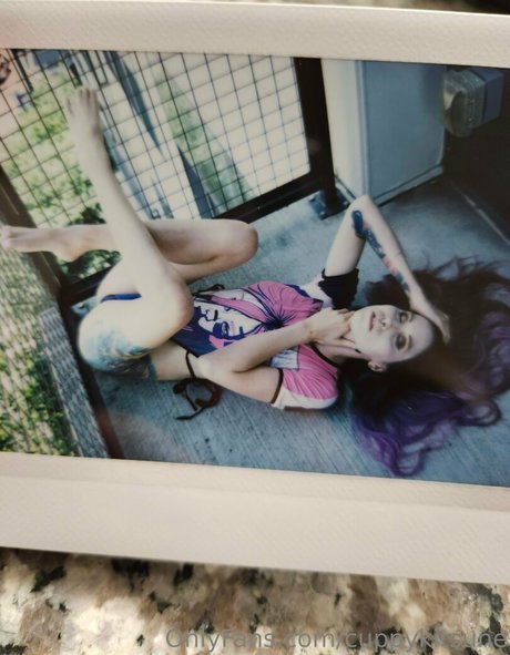 Foto desnuda filtrada de OnlyFans de Cuppykitsune