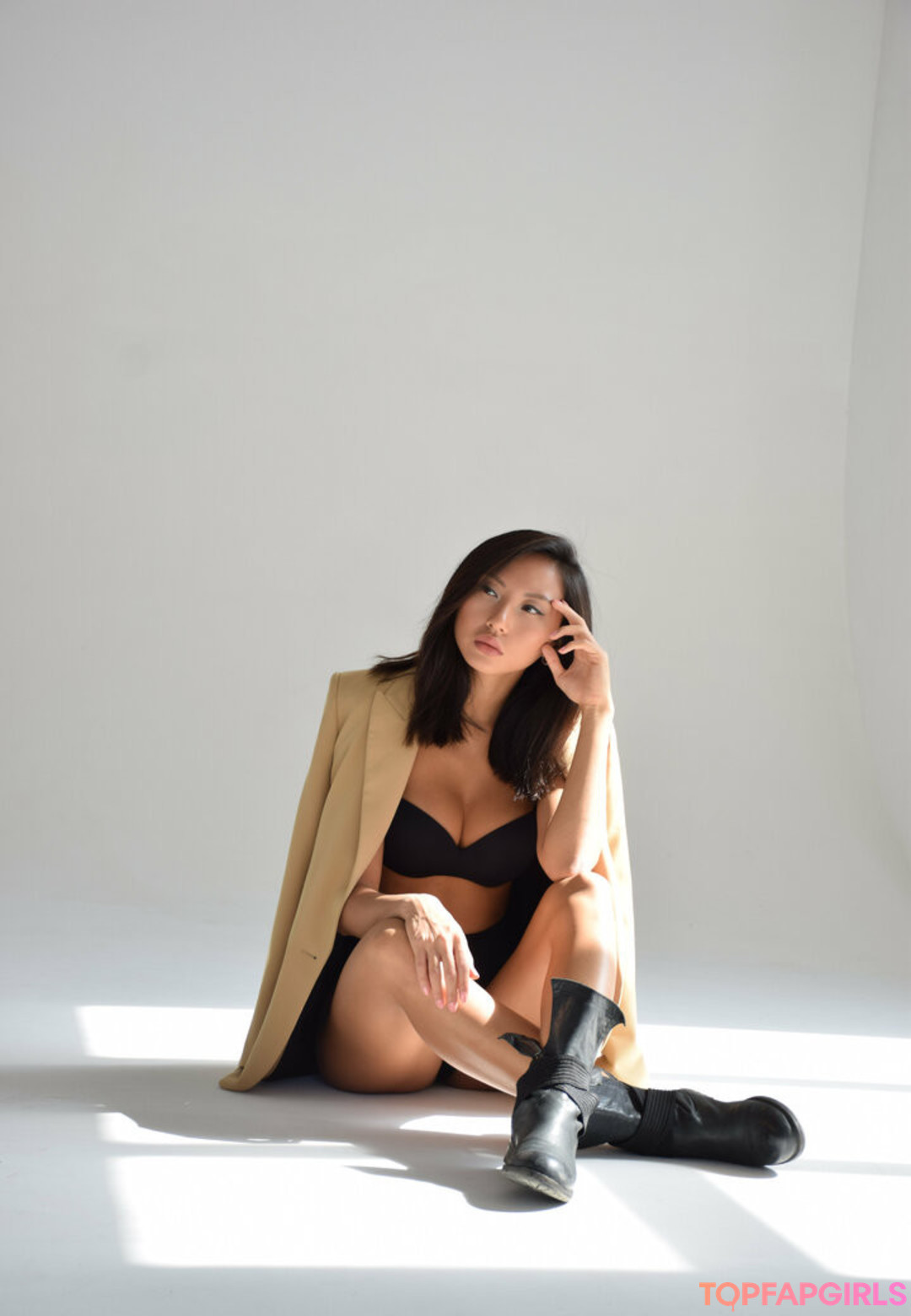 Foto desnuda filtrada de OnlyFans de Asianmodel #70 Foto desnuda filtrada de OnlyFans de Asianmodel #70