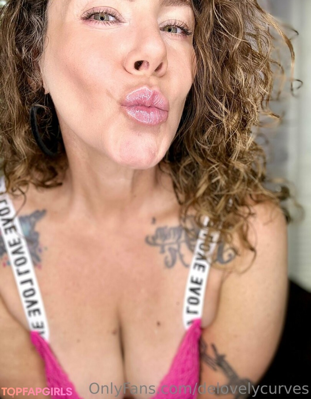 Foto desnuda filtrada de OnlyFans de Delovelycurves #302 Foto desnuda filtrada de OnlyFans de Delovelycurves #302