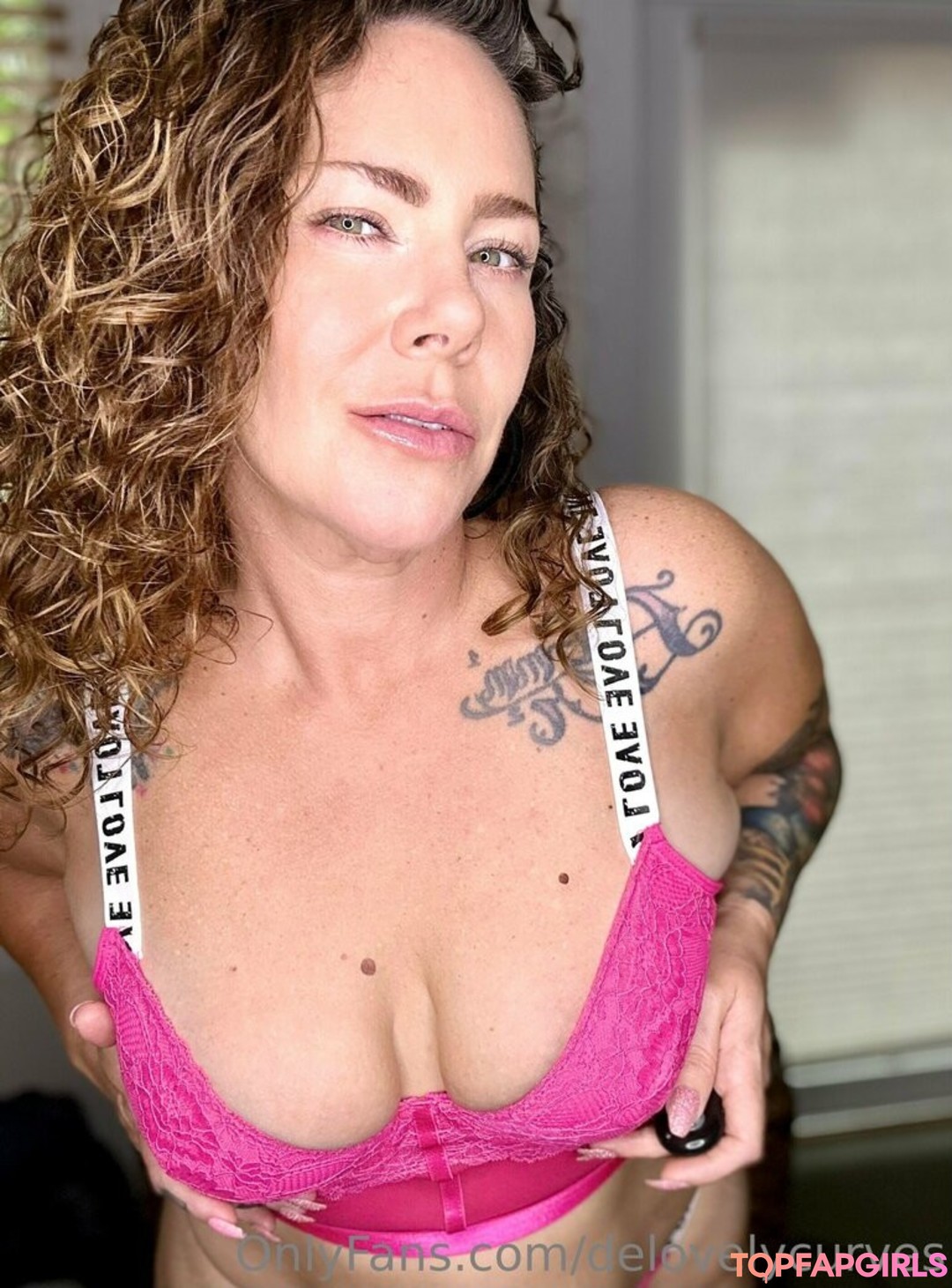 Foto desnuda filtrada de OnlyFans de Delovelycurves #316 Foto desnuda filtrada de OnlyFans de Delovelycurves #316