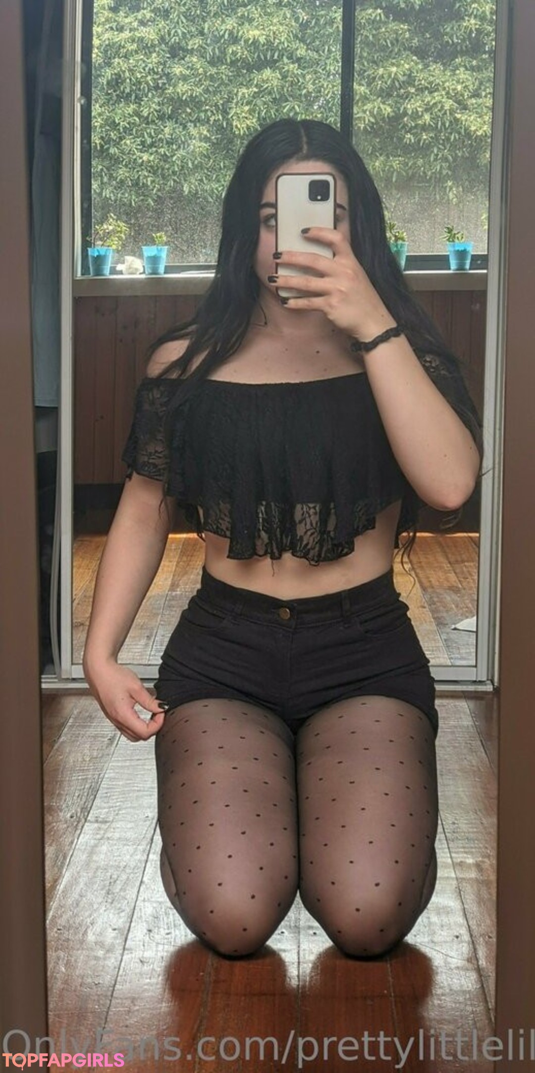 Foto desnuda filtrada de OnlyFans de Prettylittlelily48 #62 Foto desnuda filtrada de OnlyFans de Prettylittlelily48 #62