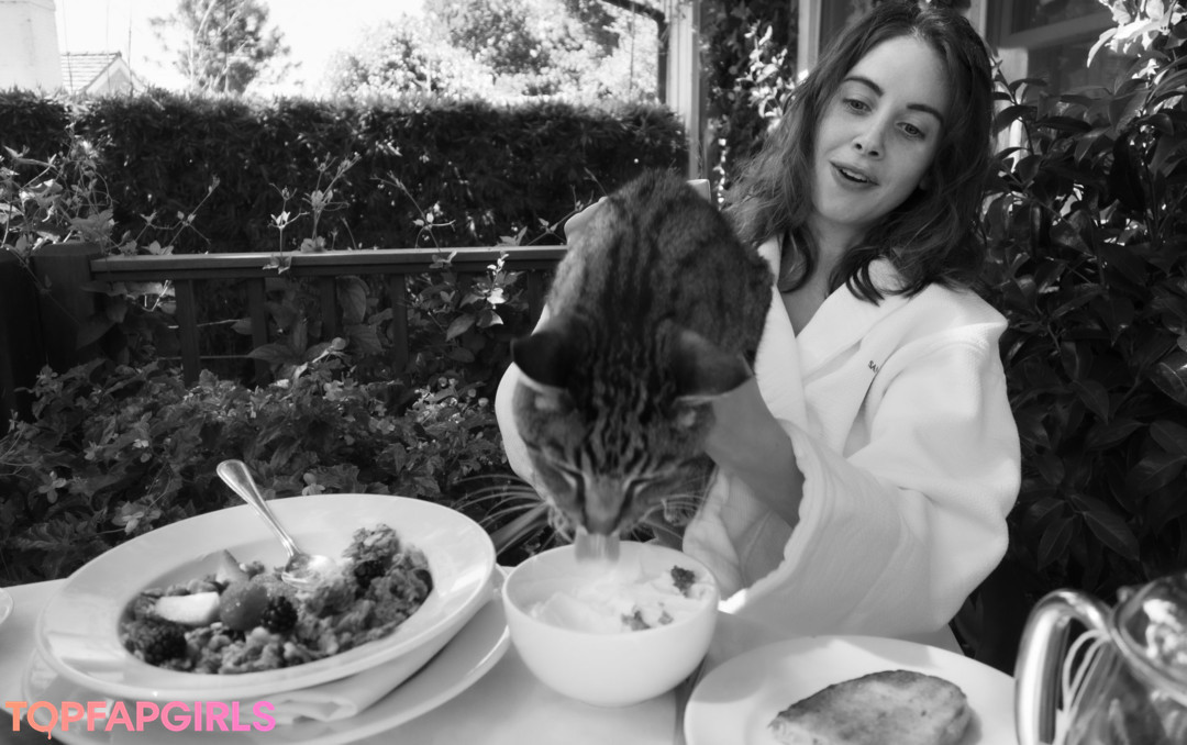 Foto desnuda filtrada de OnlyFans de Alison Brie #15 Foto desnuda filtrada de OnlyFans de Alison Brie #15