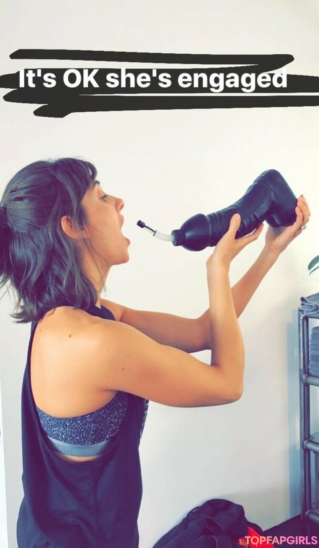 Foto desnuda filtrada de OnlyFans de Alison Brie #355 Foto desnuda filtrada de OnlyFans de Alison Brie #355