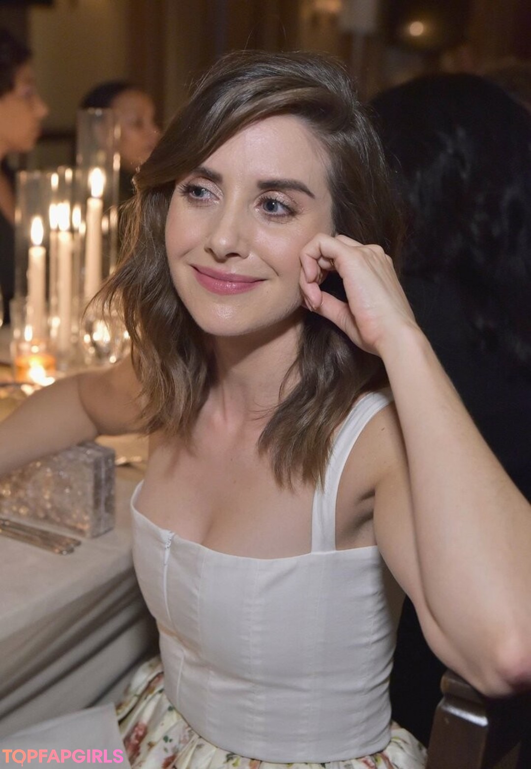 Foto desnuda filtrada de OnlyFans de Alison Brie #417 Foto desnuda filtrada de OnlyFans de Alison Brie #417