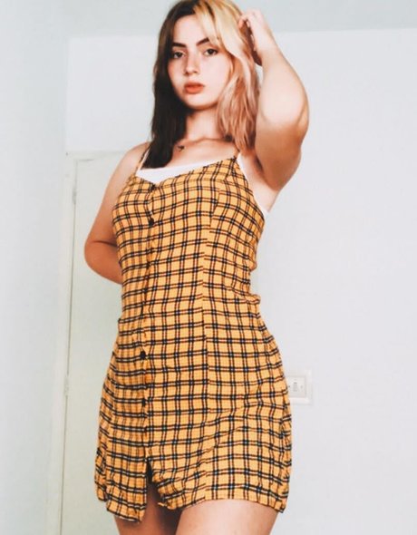 Foto desnuda filtrada de OnlyFans de Carlaperezz