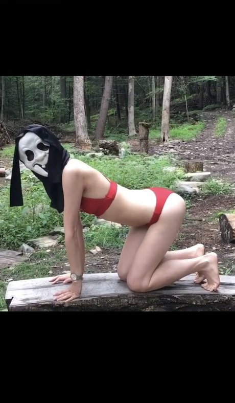 Foto desnuda filtrada de OnlyFans de Mia Kerin