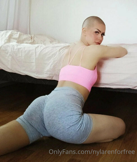 Foto desnuda filtrada de OnlyFans de Nylarenforfree