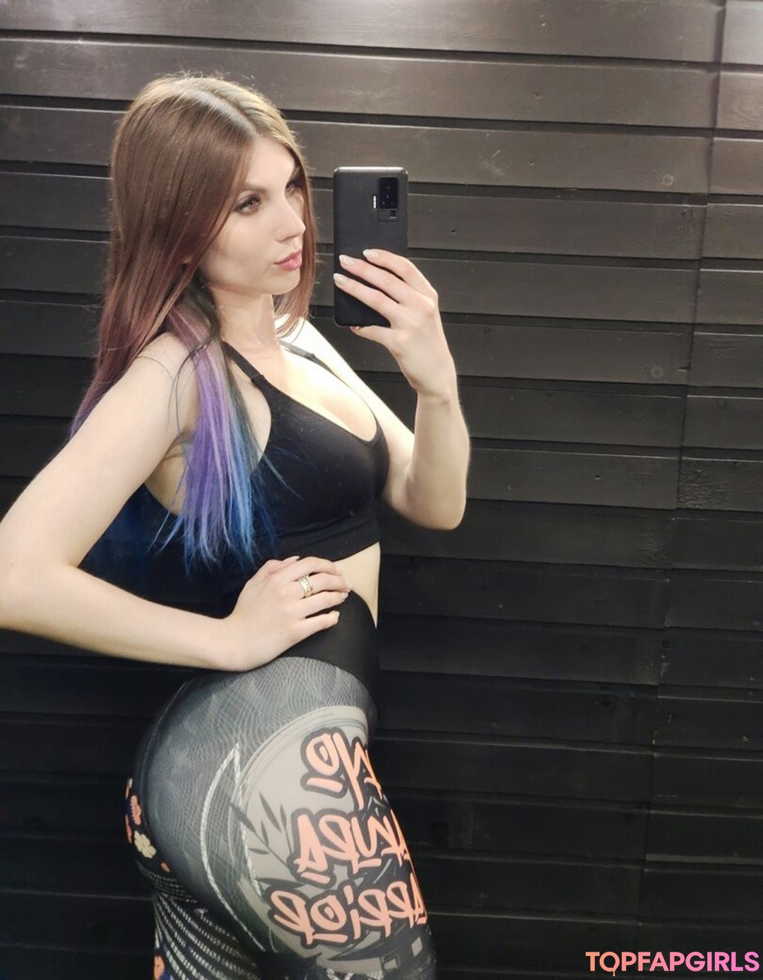 Foto desnuda filtrada de OnlyFans de Lipisinkaaa #348 Foto desnuda filtrada de OnlyFans de Lipisinkaaa #348