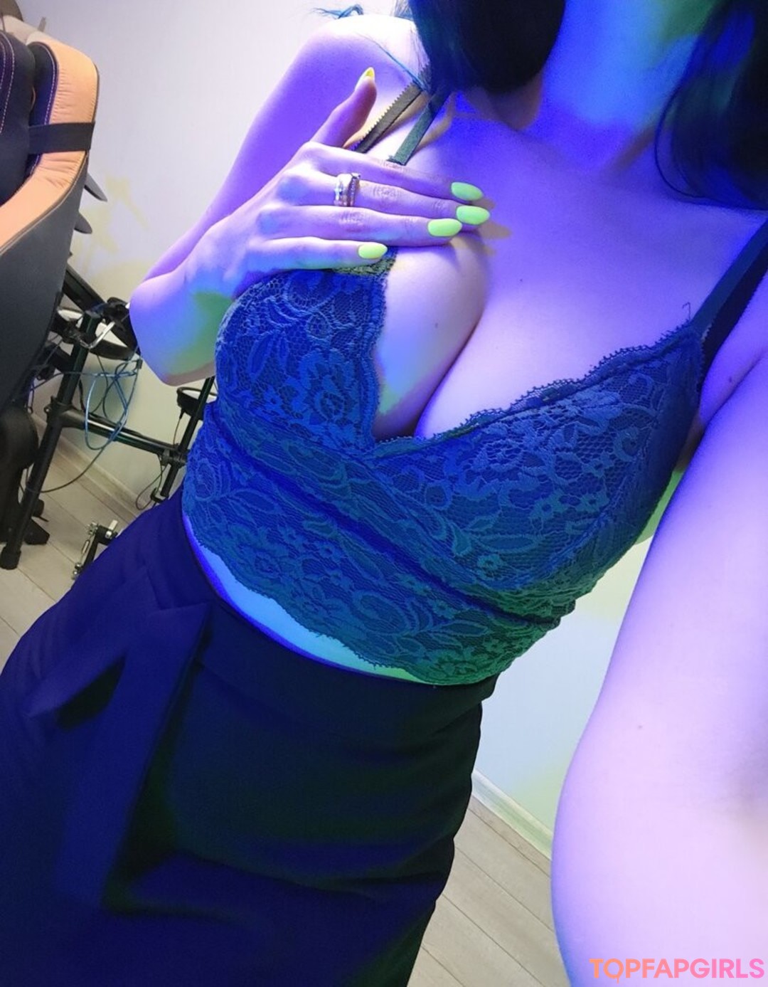 Foto desnuda filtrada de OnlyFans de Lipisinkaaa #414 Foto desnuda filtrada de OnlyFans de Lipisinkaaa #414