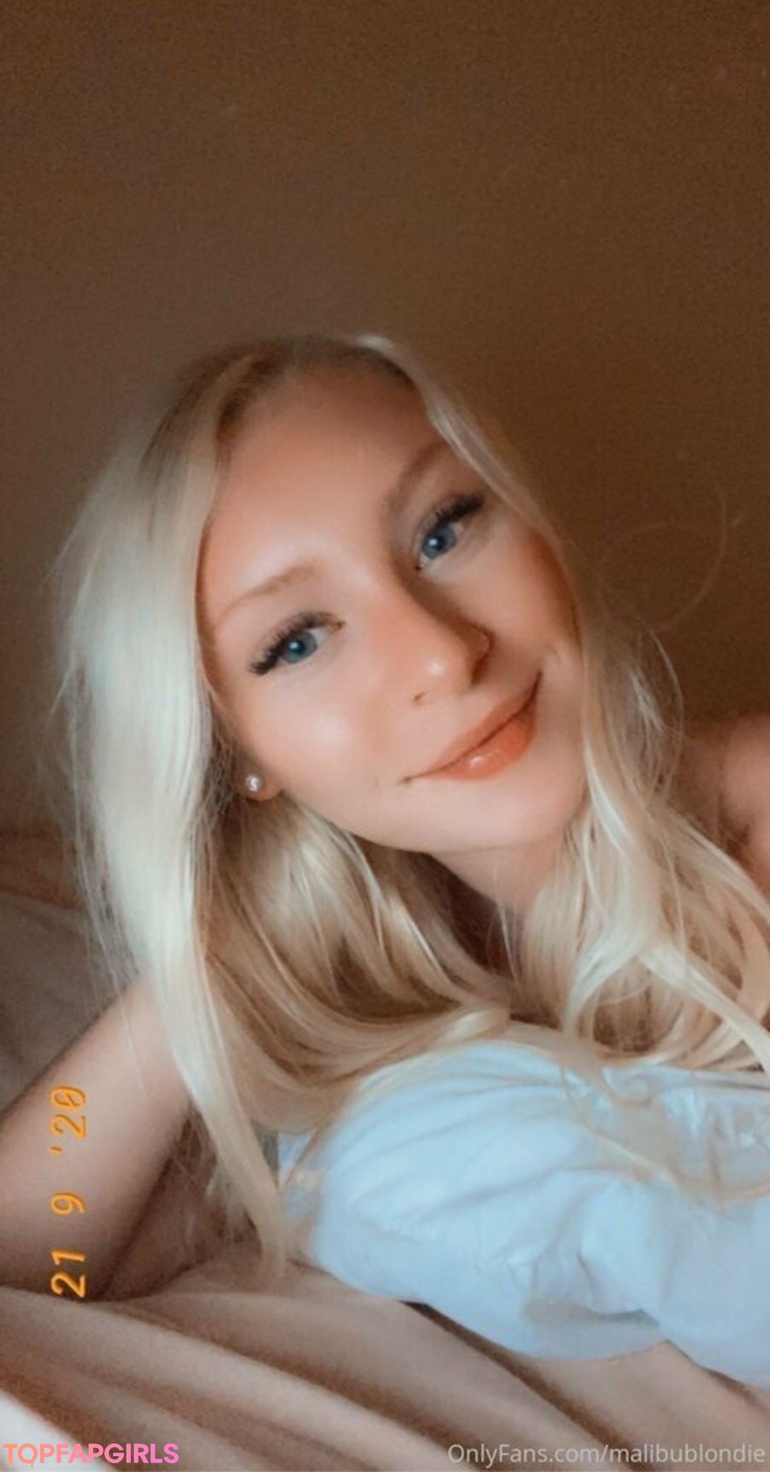 Foto desnuda filtrada de OnlyFans de Freshmanblondie18 #40 Foto desnuda filtrada de OnlyFans de Freshmanblondie18 #40