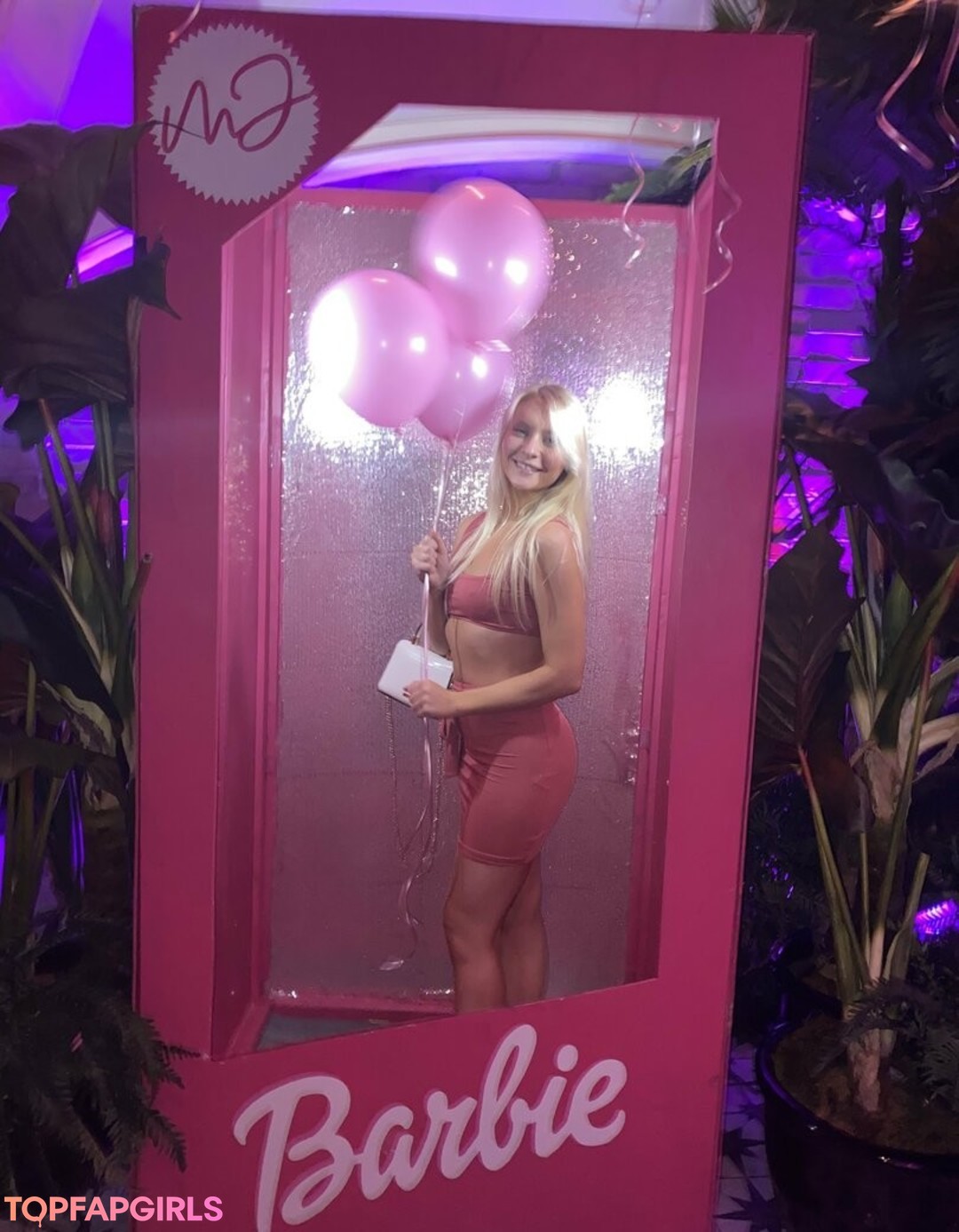 Foto desnuda filtrada de OnlyFans de Freshmanblondie18 #44 Foto desnuda filtrada de OnlyFans de Freshmanblondie18 #44