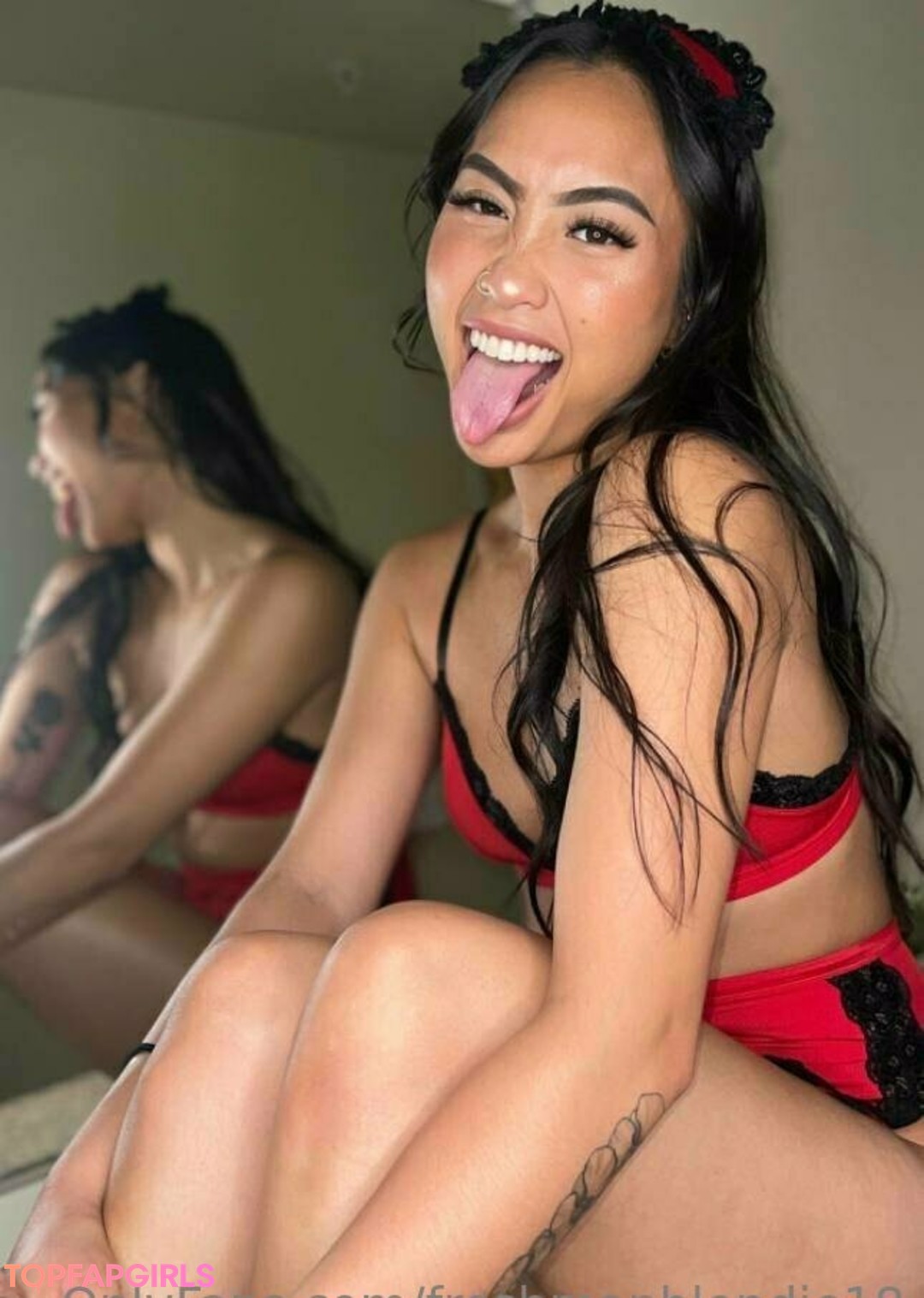 Foto desnuda filtrada de OnlyFans de Freshmanblondie18 #453 Foto desnuda filtrada de OnlyFans de Freshmanblondie18 #453