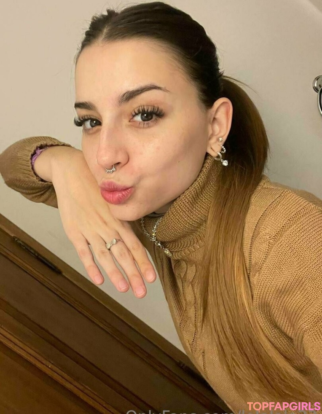 Foto desnuda filtrada de OnlyFans de Lolalala23 #72 Foto desnuda filtrada de OnlyFans de Lolalala23 #72