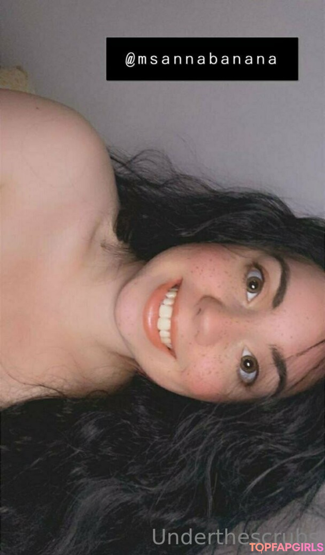 Foto desnuda filtrada de OnlyFans de Underthescrubs #122 Foto desnuda filtrada de OnlyFans de Underthescrubs #122