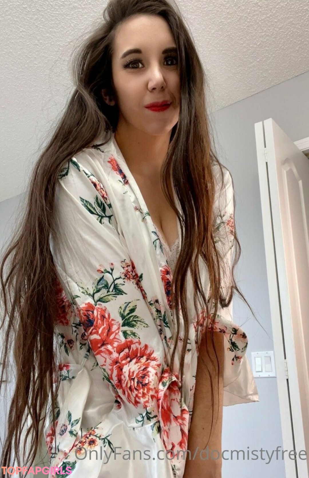 Foto desnuda filtrada de OnlyFans de Underthescrubs #151 Foto desnuda filtrada de OnlyFans de Underthescrubs #151