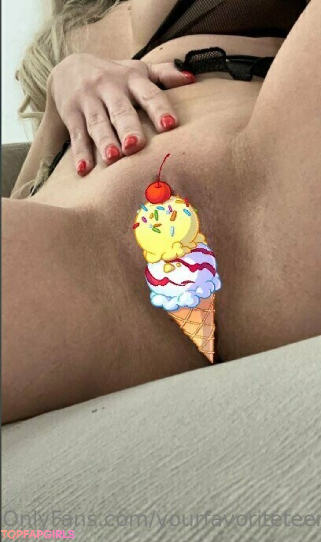 Foto desnuda filtrada de OnlyFans de Yourfavoriteteen04 #176 Foto desnuda filtrada de OnlyFans de Yourfavoriteteen04 #176