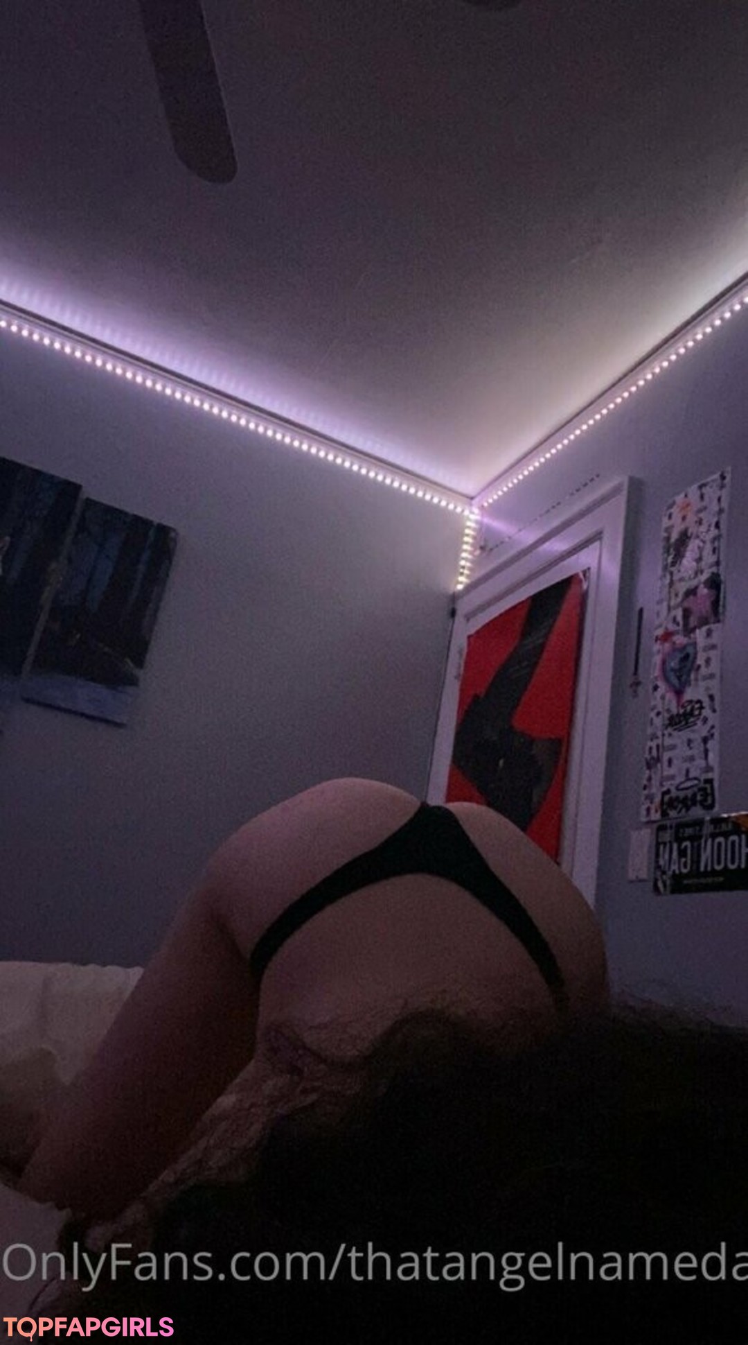 Foto desnuda filtrada de OnlyFans de Thatangelnamedamber #30 Foto desnuda filtrada de OnlyFans de Thatangelnamedamber #30