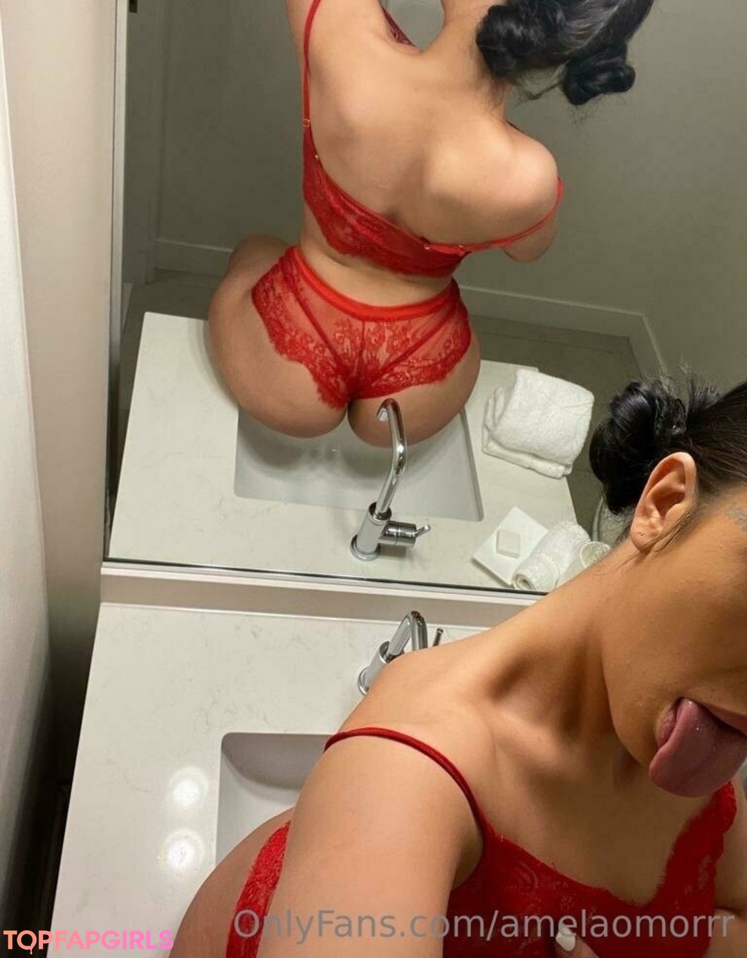 Foto desnuda filtrada de OnlyFans de Amela Omor #5 Foto desnuda filtrada de OnlyFans de Amela Omor #5