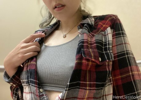 Hereliesviolet