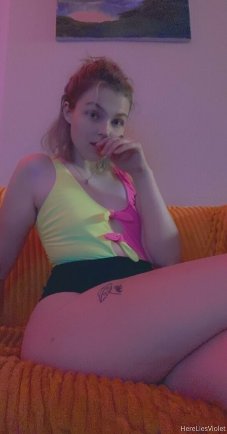 Hereliesviolet