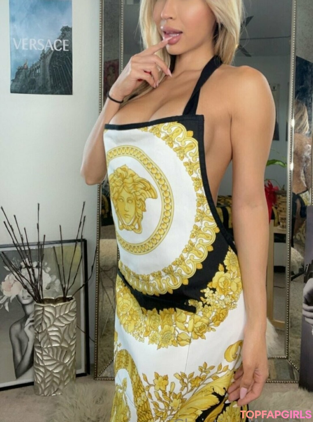 Foto desnuda filtrada de OnlyFans de Wonderwomanddd #836 Foto desnuda filtrada de OnlyFans de Wonderwomanddd #836